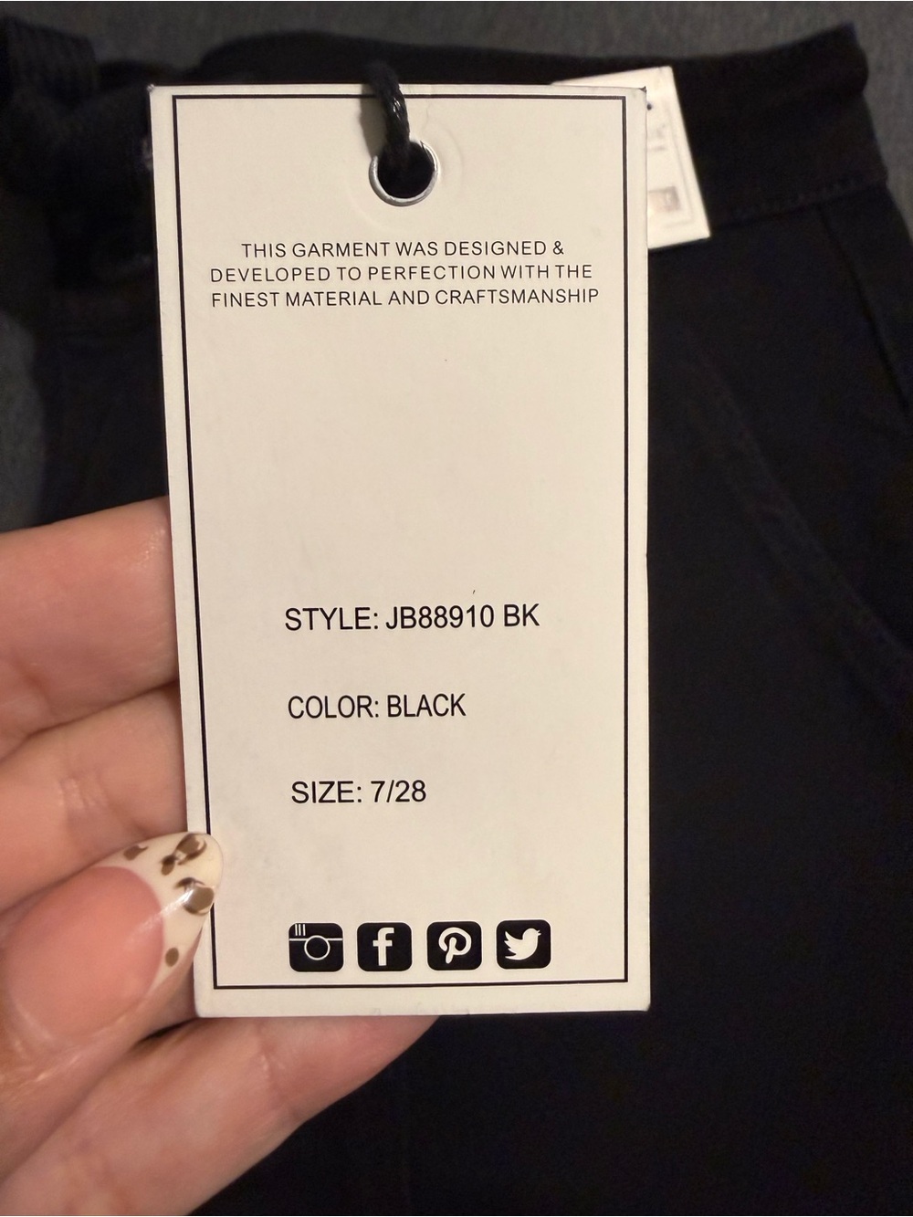 BNWT Judy Blue Black Cargo Jogger Pants - Picture 4 of 6
